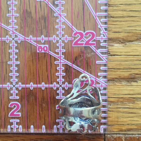 Silver ring with small pearl. - Picture 2 of 2